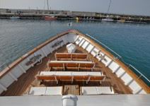 Paseo en barco con almuerzo (1 jornada)
