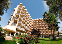 Hotel 4* en San Juan (Hab. cuádruples y triples) [SOLO HASTA ABRIL]