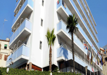 Hotel 3* a 650 mts de la playa de LLoret 