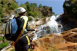 Descubre Cuenca en Hotel con Multiaventura