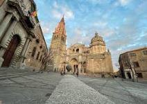 Visita guiada + Gymkhana en Toledo (2h)