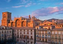 Guía oficial para visita a la Capilla Real y la Catedral de Granada