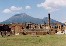 Visita de Nápoles y Pompeya (12h)