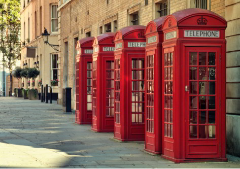 Cabinas telefónicas típicas inglesas en Londres inglaterra